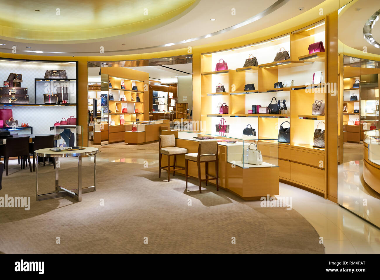 Hong kong louis vuitton hi-res stock photography and images - Alamy