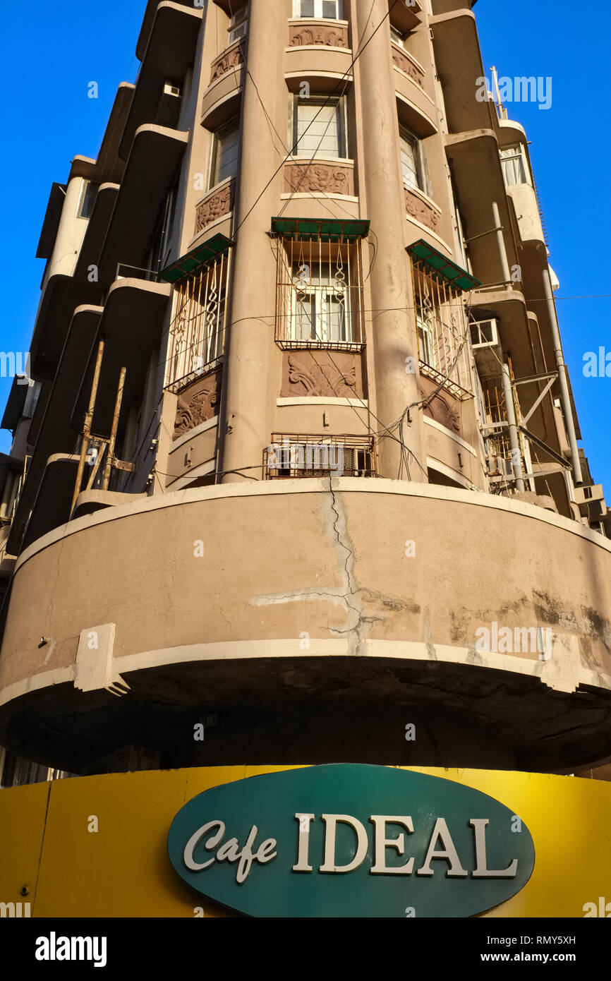 A residential building at Marina Drive, opp. Chowpatty Beach, in Mumbai, India, housing in its ground floor Café Ideal Stock Photo