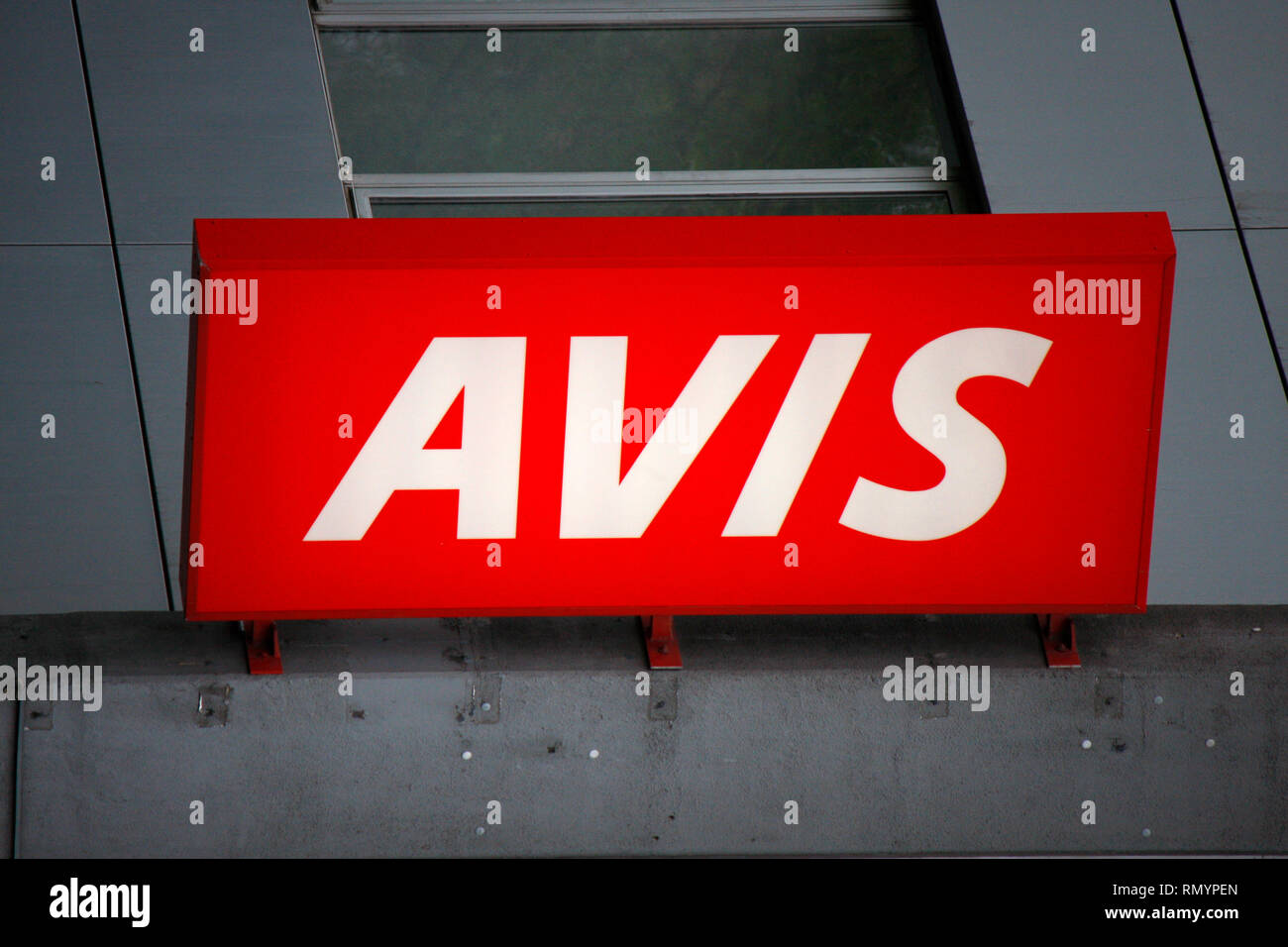 avis autovermietung frankfurt am main flughafen