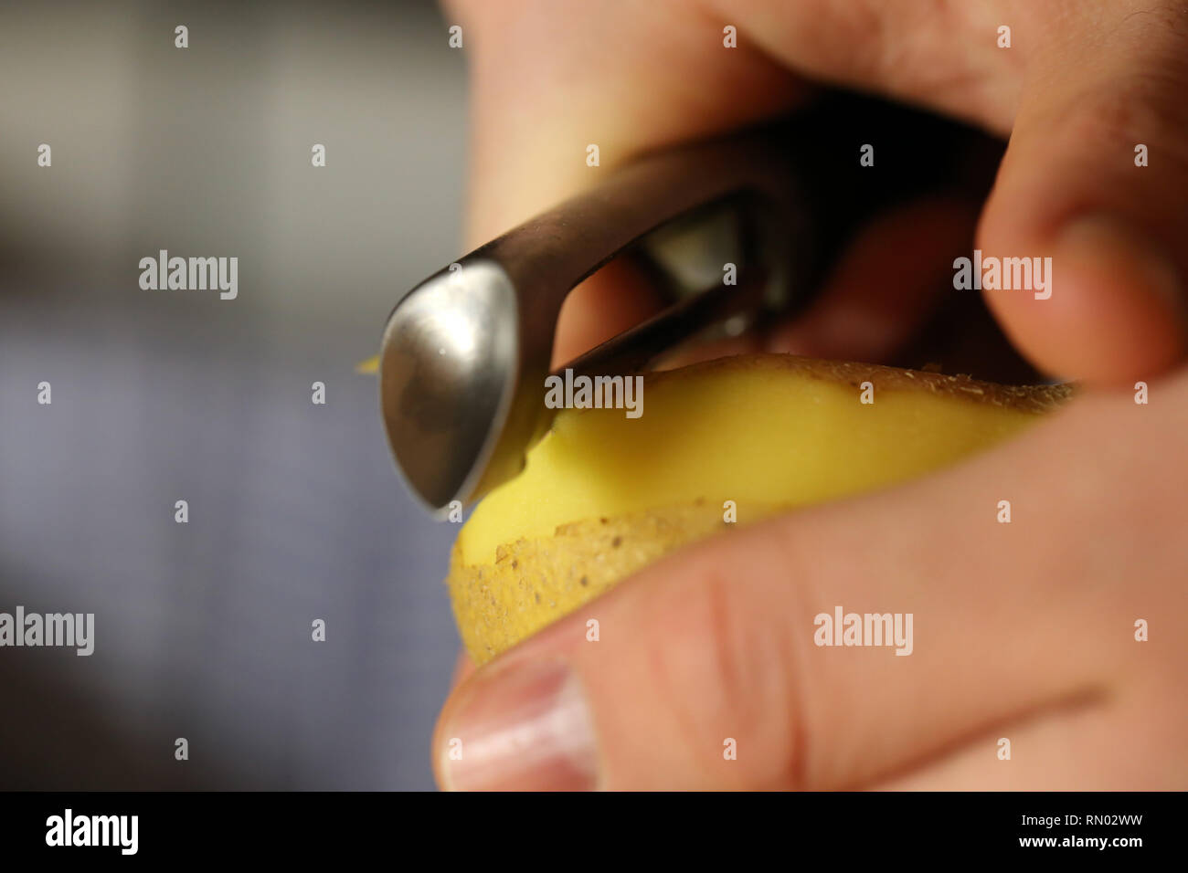 Peeling potato knife hi-res stock photography and images - Alamy