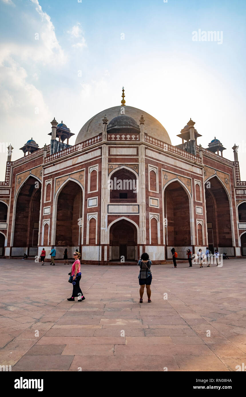 Interior humayun tomb hi-res stock photography and images - Alamy