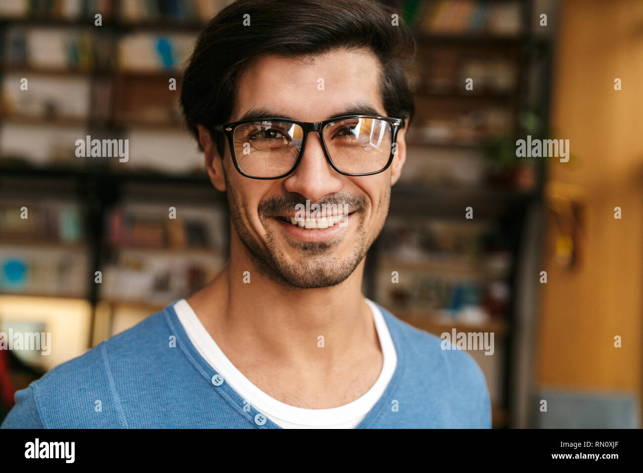 Handsome young man wearing glasses hi-res stock photography and images ...