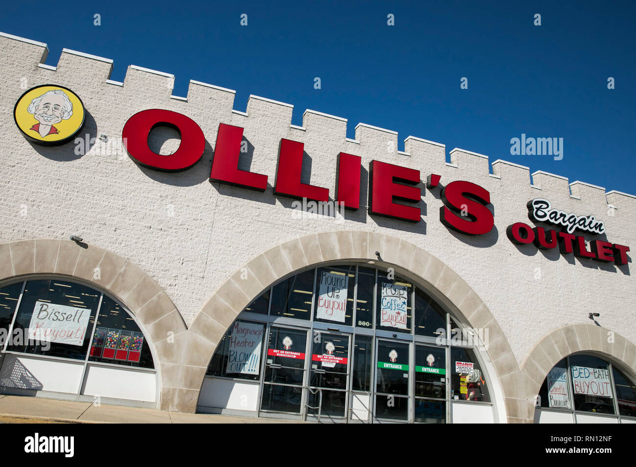 Ollie's bargain outlet on sale stock