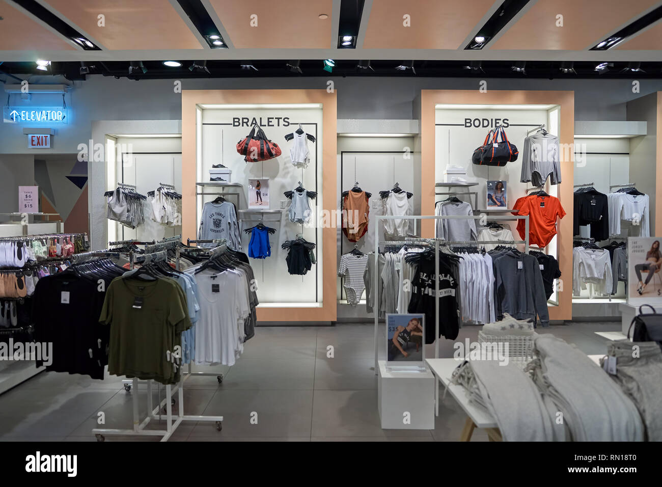 CHICAGO, IL - MARCH 24, 2016: inside of Topshop store. Topshop is a British  multinational fashion retailer of clothing, shoes, make-up and accessories  Stock Photo - Alamy