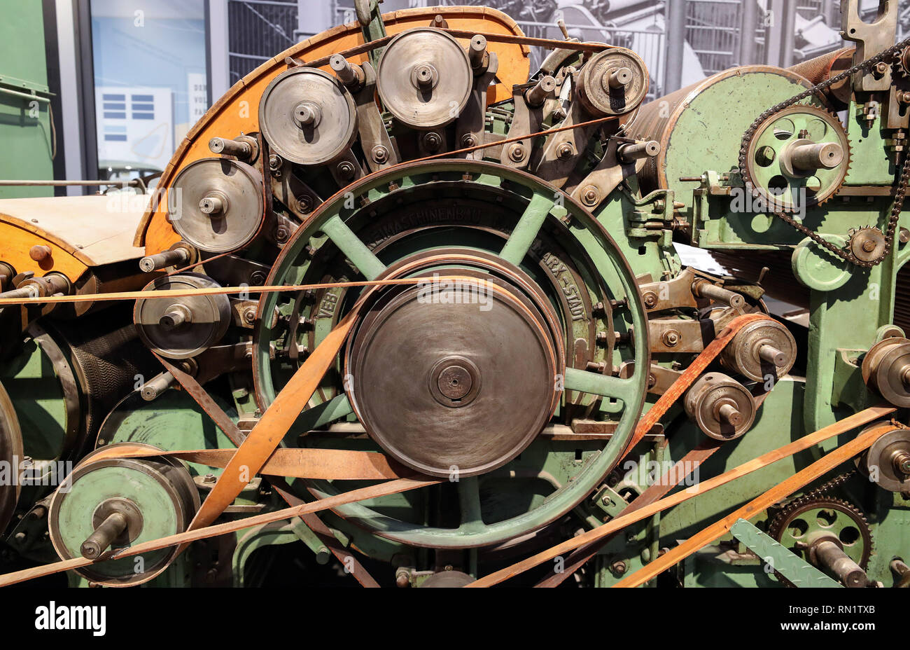 Zwickau, Germany. 13th Feb, 2019. A historical spinning machine driven by various transmission belts is exhibited in the August-Horch-Museum. Such machines were used to make the mats from cotton fibres, which were later used as thermoset bodies. Credit: Jan Woitas/dpa-Zentralbild/ZB/dpa/Alamy Live News Stock Photo