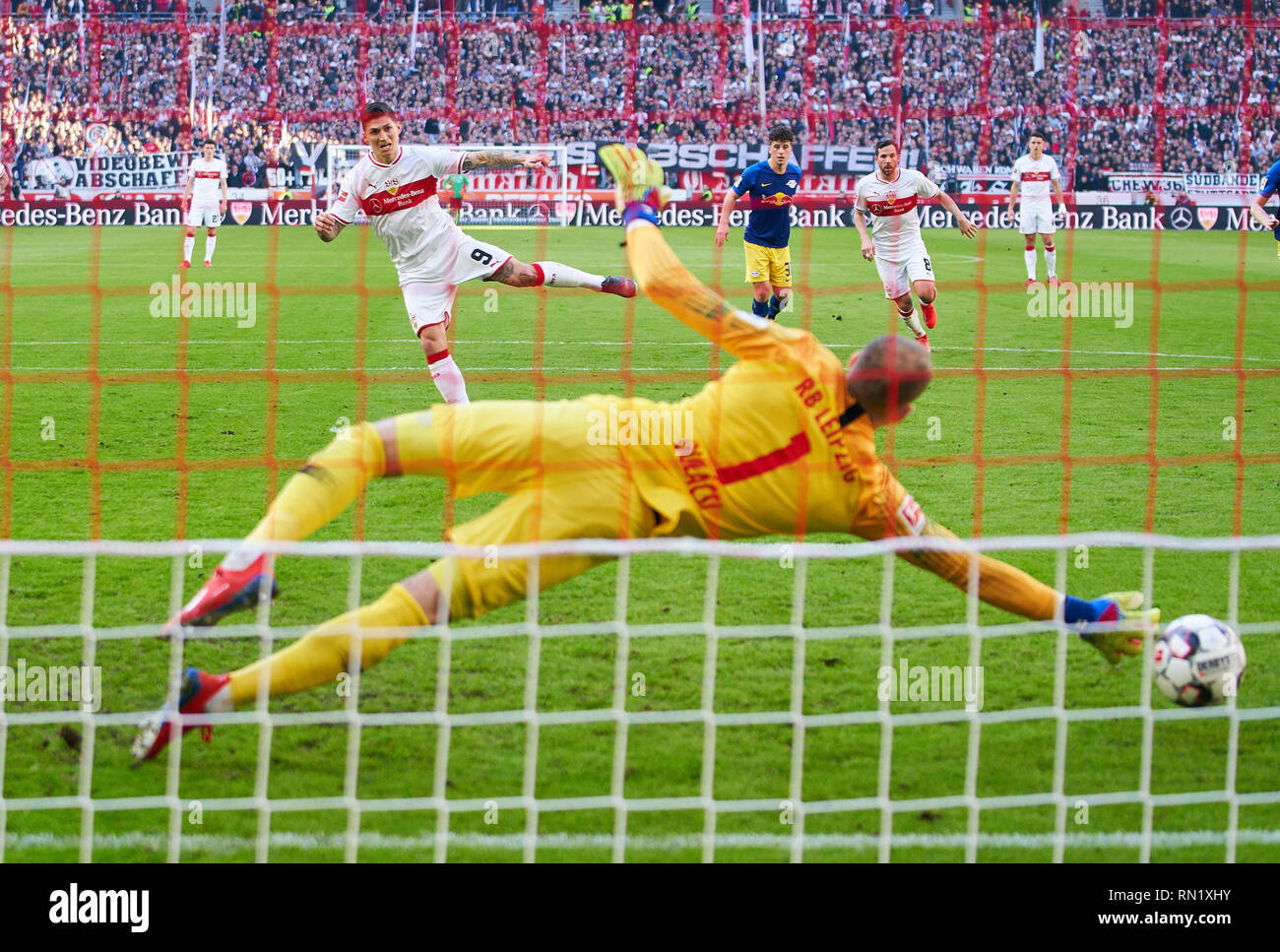 Steven Zuber Vfb 9 Shoot Goal For 1 1 Against Peter Gulacsi Goalkeeper Rb Leipzig 1 Penalty Shoot Out 11m Penalty Kick Action Single Shot Shot On Goal Vfb Stuttgart Rb Leipzig