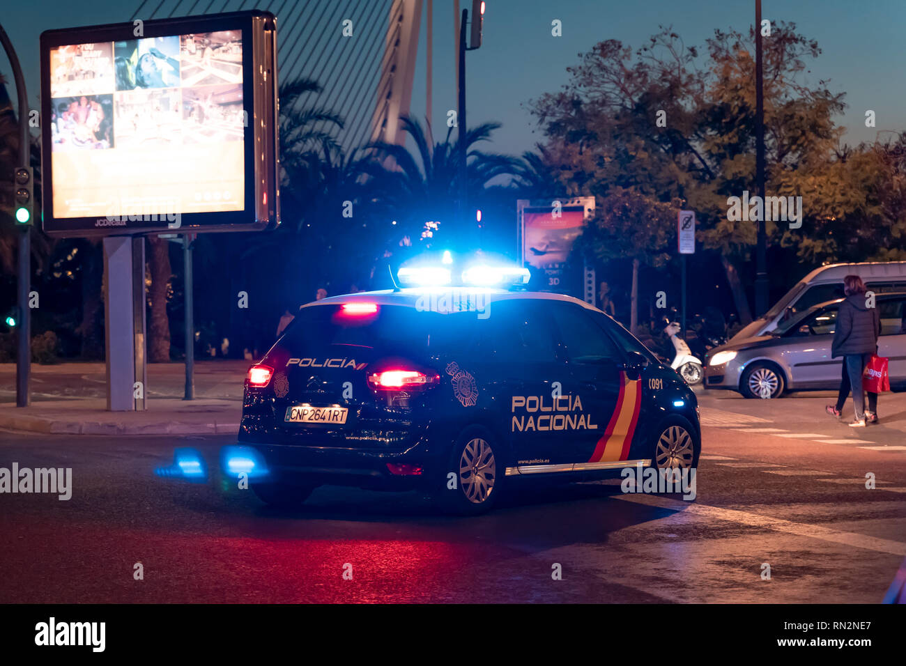 Police car at night hi-res stock photography and images - Alamy