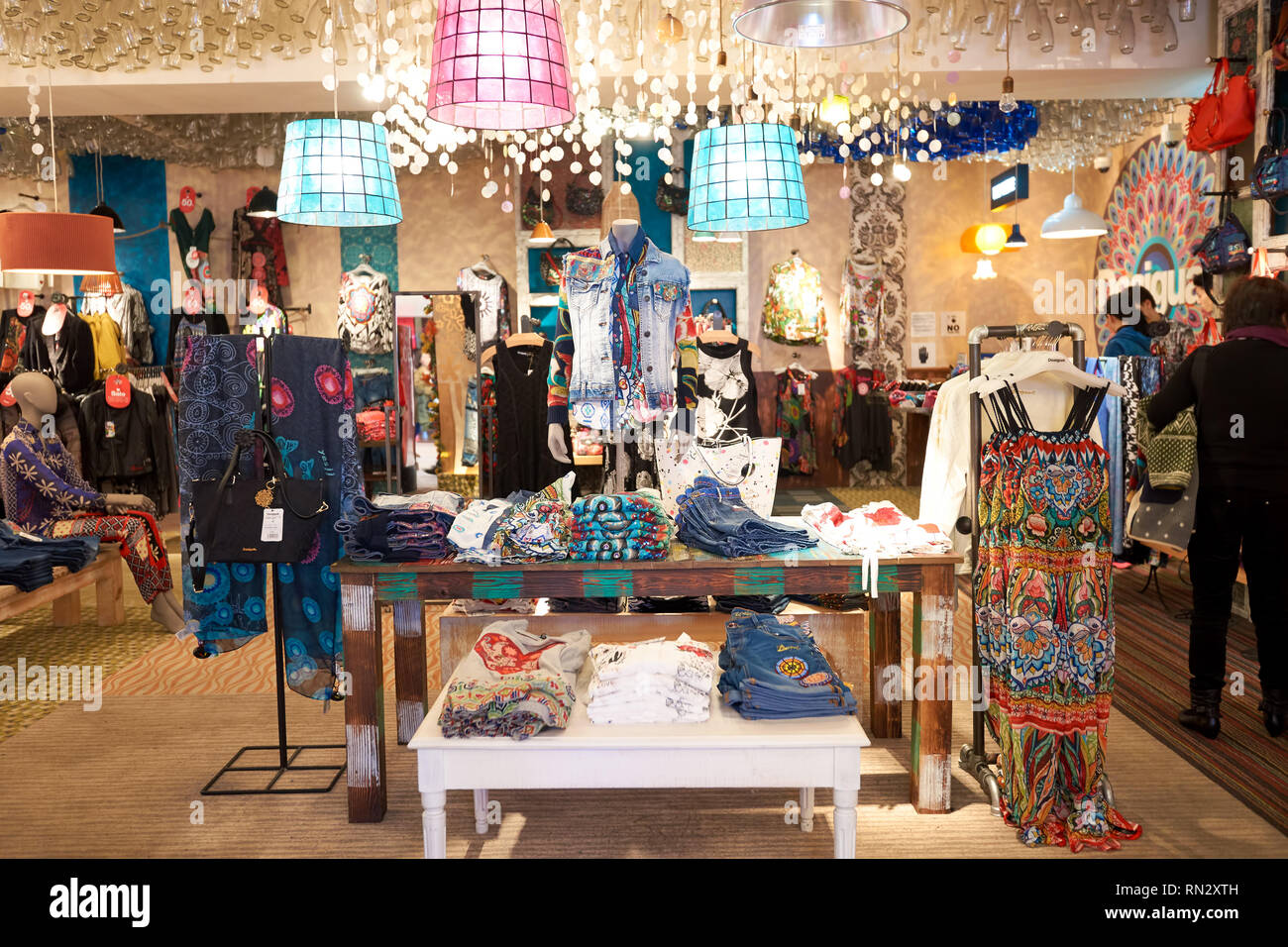 Desigual shopping hi-res stock photography and images - Page 2 - Alamy