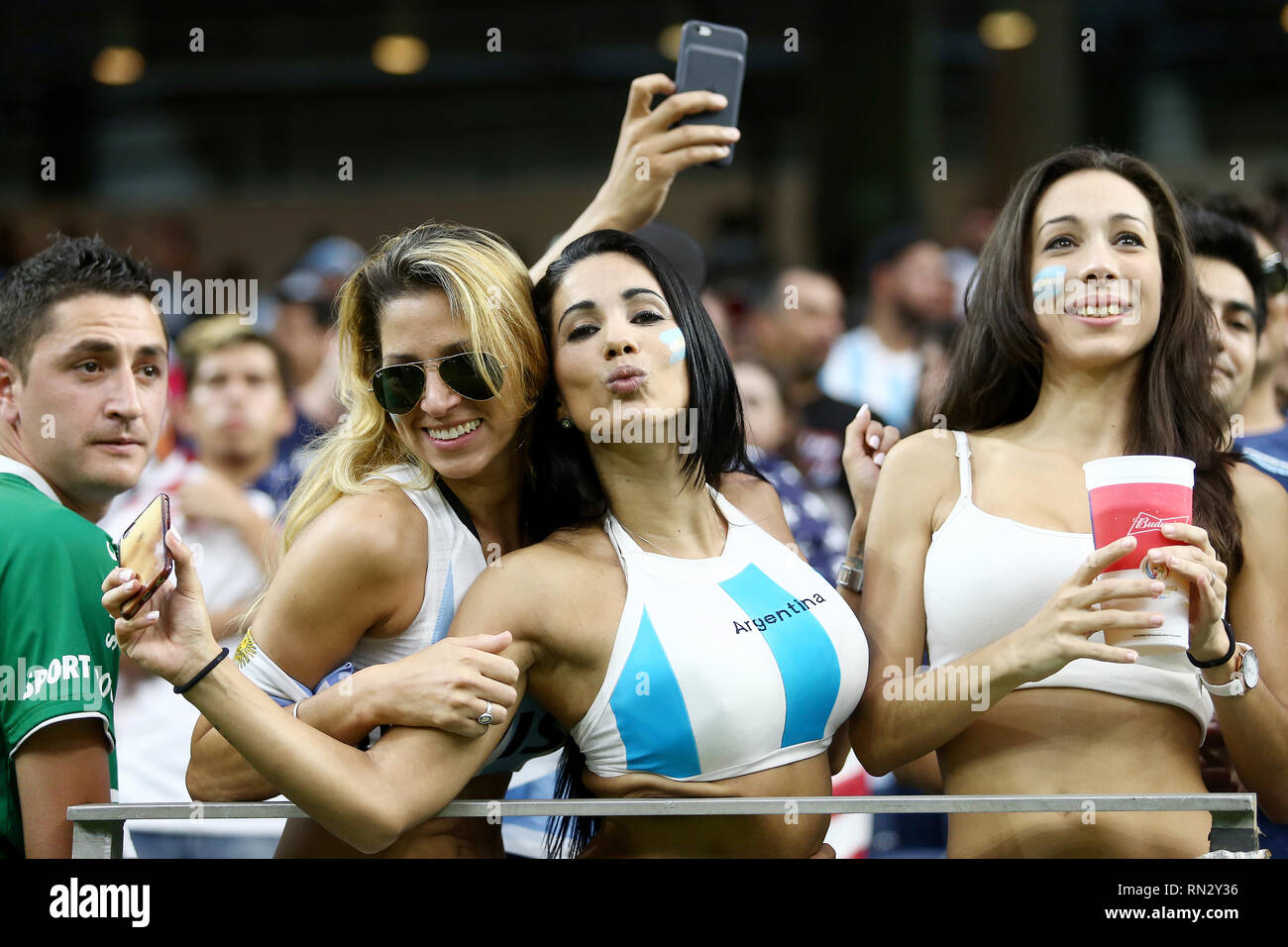 world cup girls paint