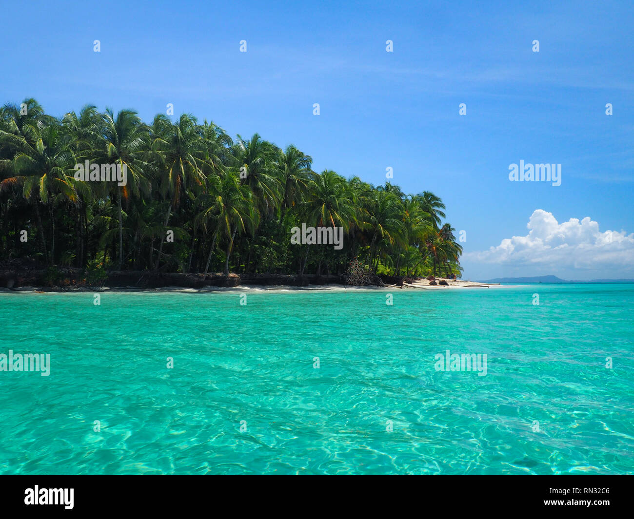 Island Cayo Zapatilla in Bocas del Toro, Panama Stock Photo - Alamy