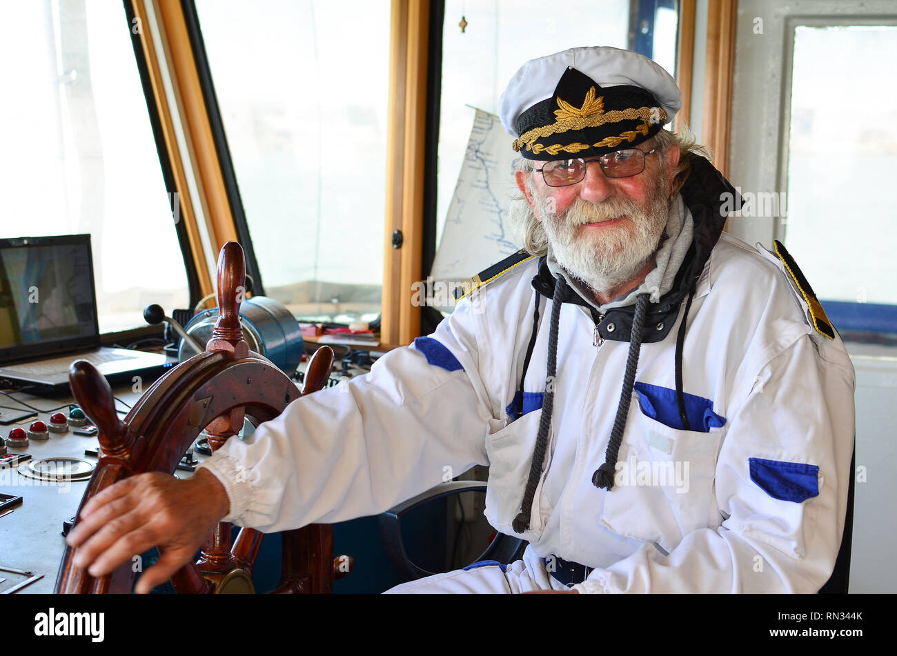 Captain Ship Beard High Resolution Stock Photography and Images - Alamy