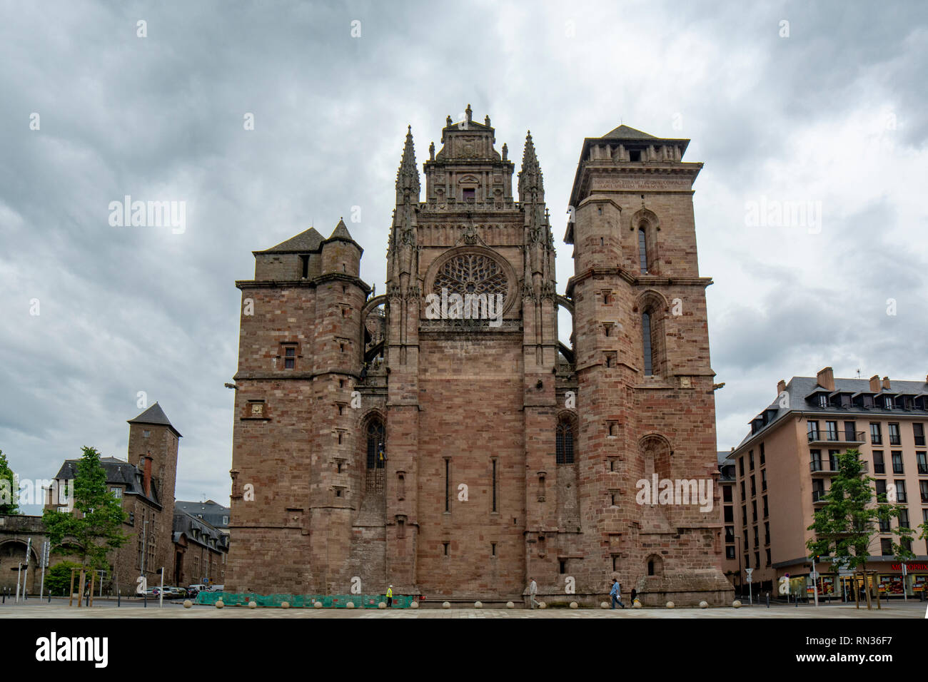 Rodez cathedrale hi-res stock photography and images - Alamy