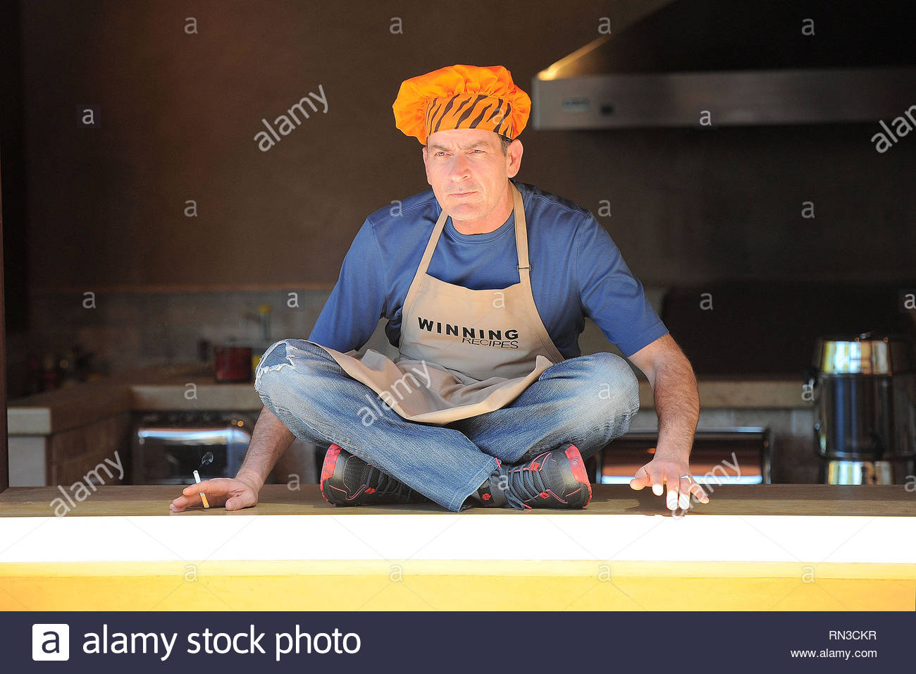 Exclusive Beverly Hills Ca Newly Unemployed Charlie Sheen Gets