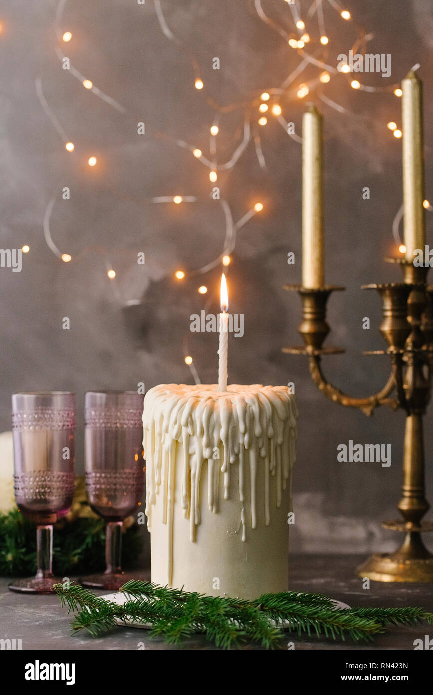 Cake with melting frosting Stock Photo Alamy