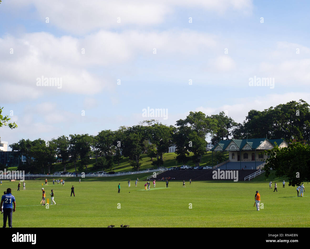 Cricket game hi-res stock photography and images - Alamy
