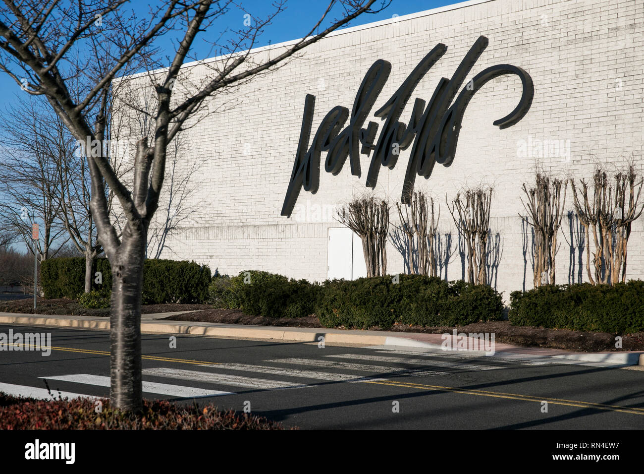 The bay lord and taylor shoes hot sale