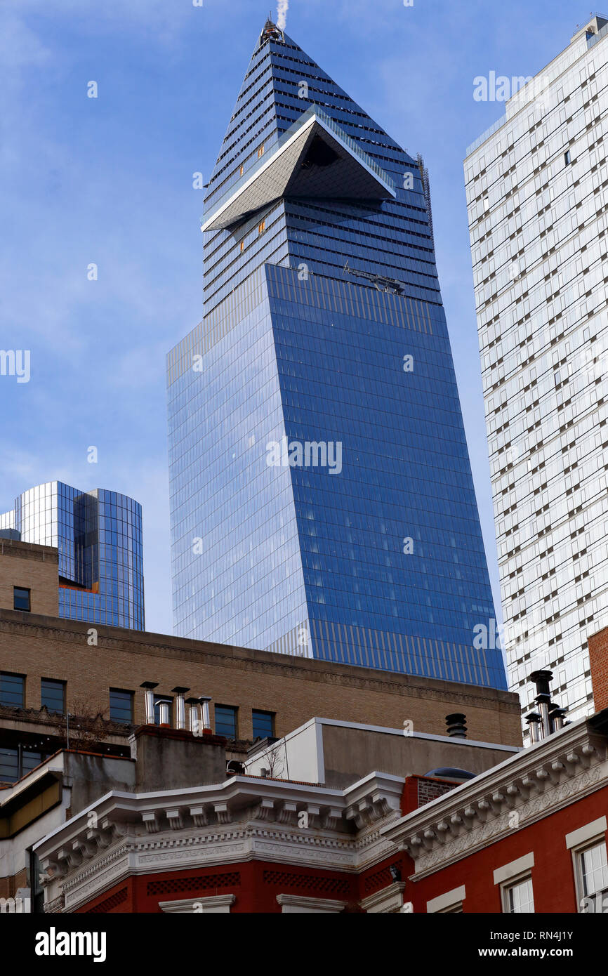 The jagged profile of 30 Hudson Yards surrounded by other buildings and architectual styles, New York, NY Stock Photo