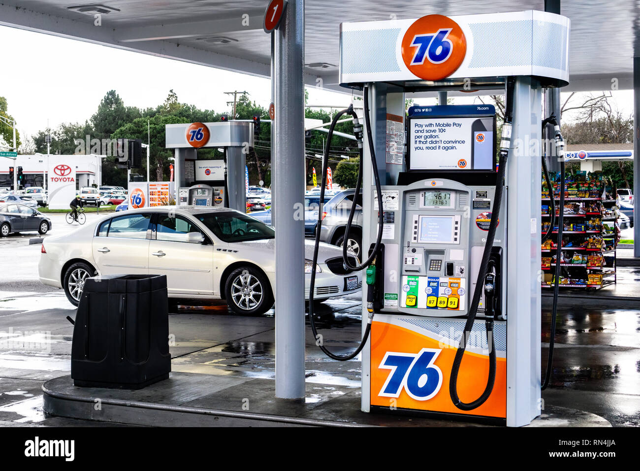 February 16, 2019 Mountain View / CA / USA - 76 gas station in south San Francisco bay area Stock Photo