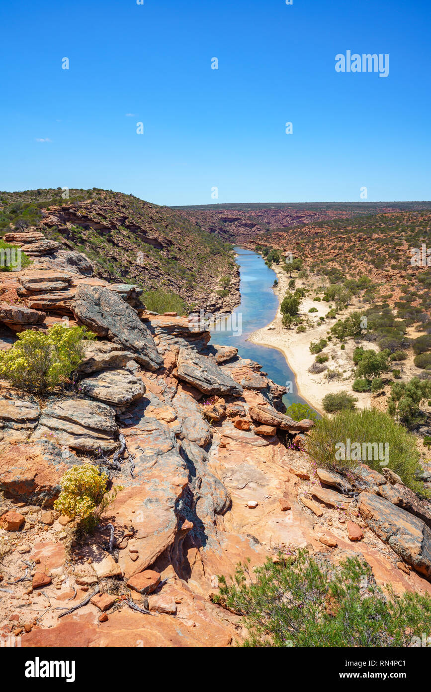 Hiking the canyon. natures window loop trail, kalbarri national park