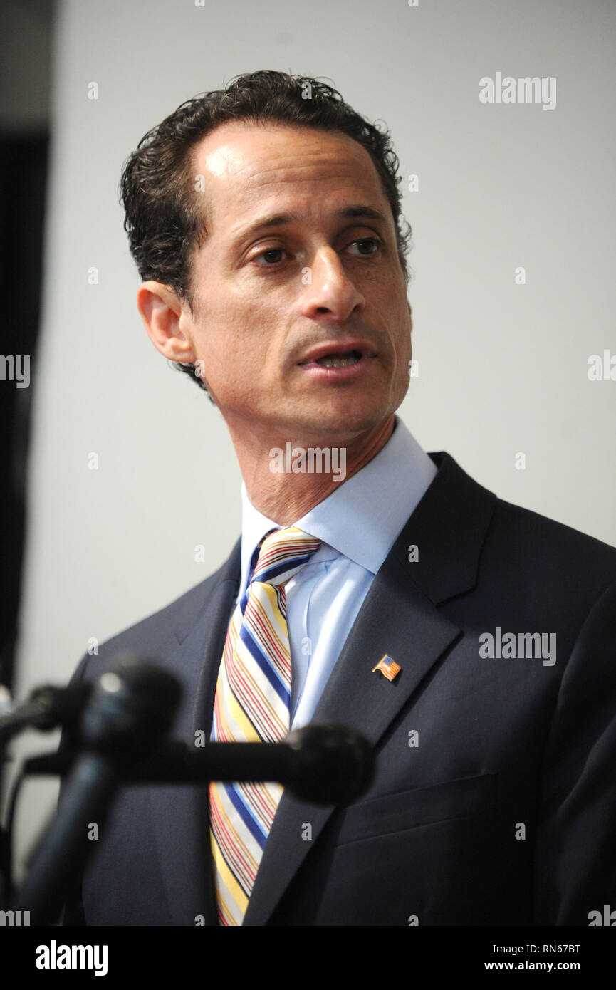 ***FILE PHOTO*** Anthony Weiner Out Of Prison Early After Pleading