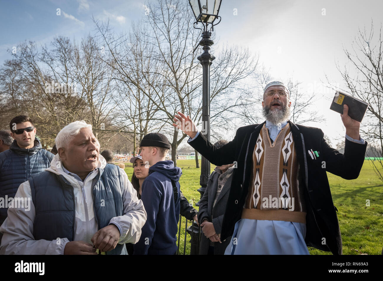 Muslim preacher speakers hyde park hires stock photography and images