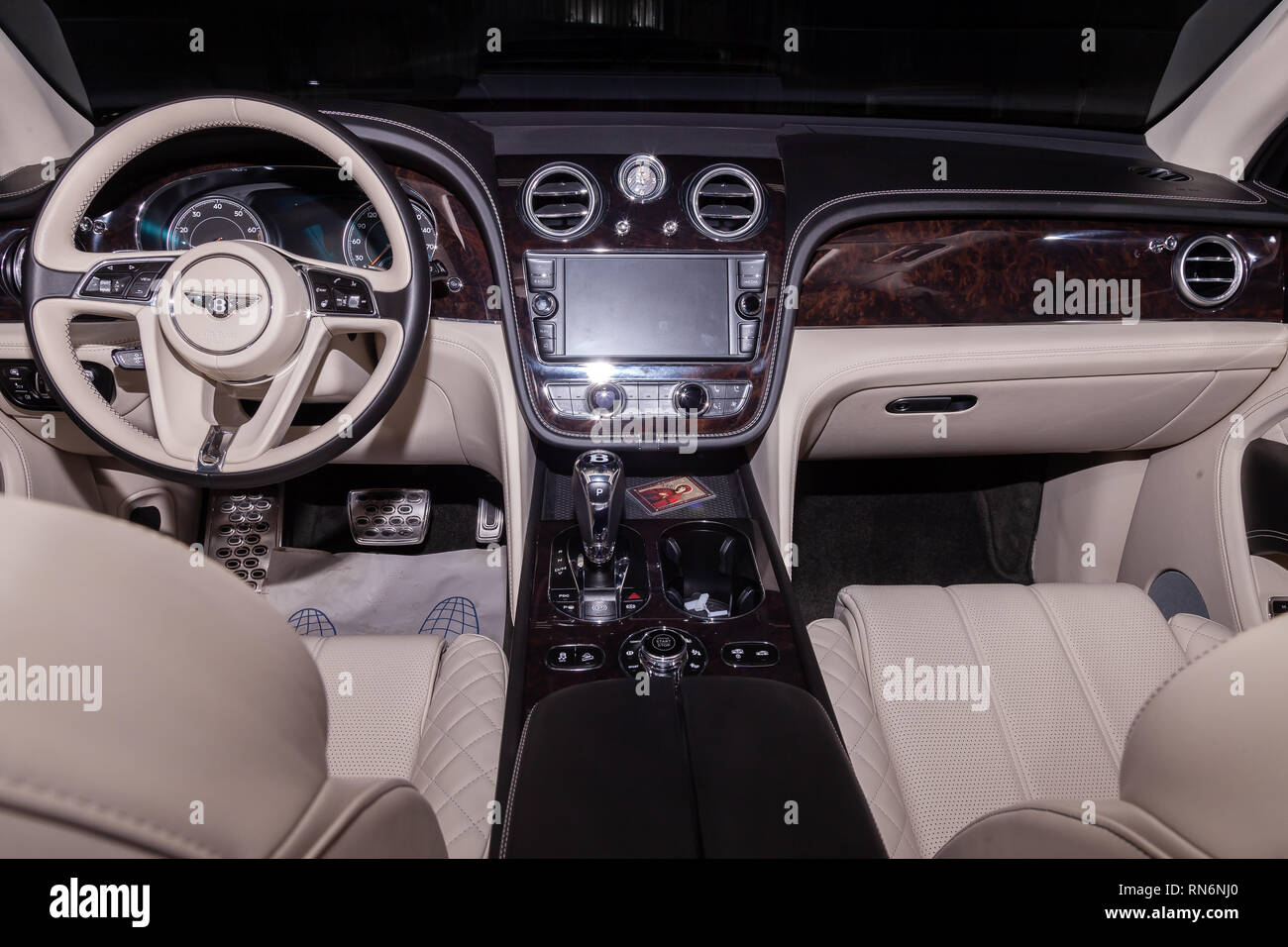 bentley bentayga power wheel