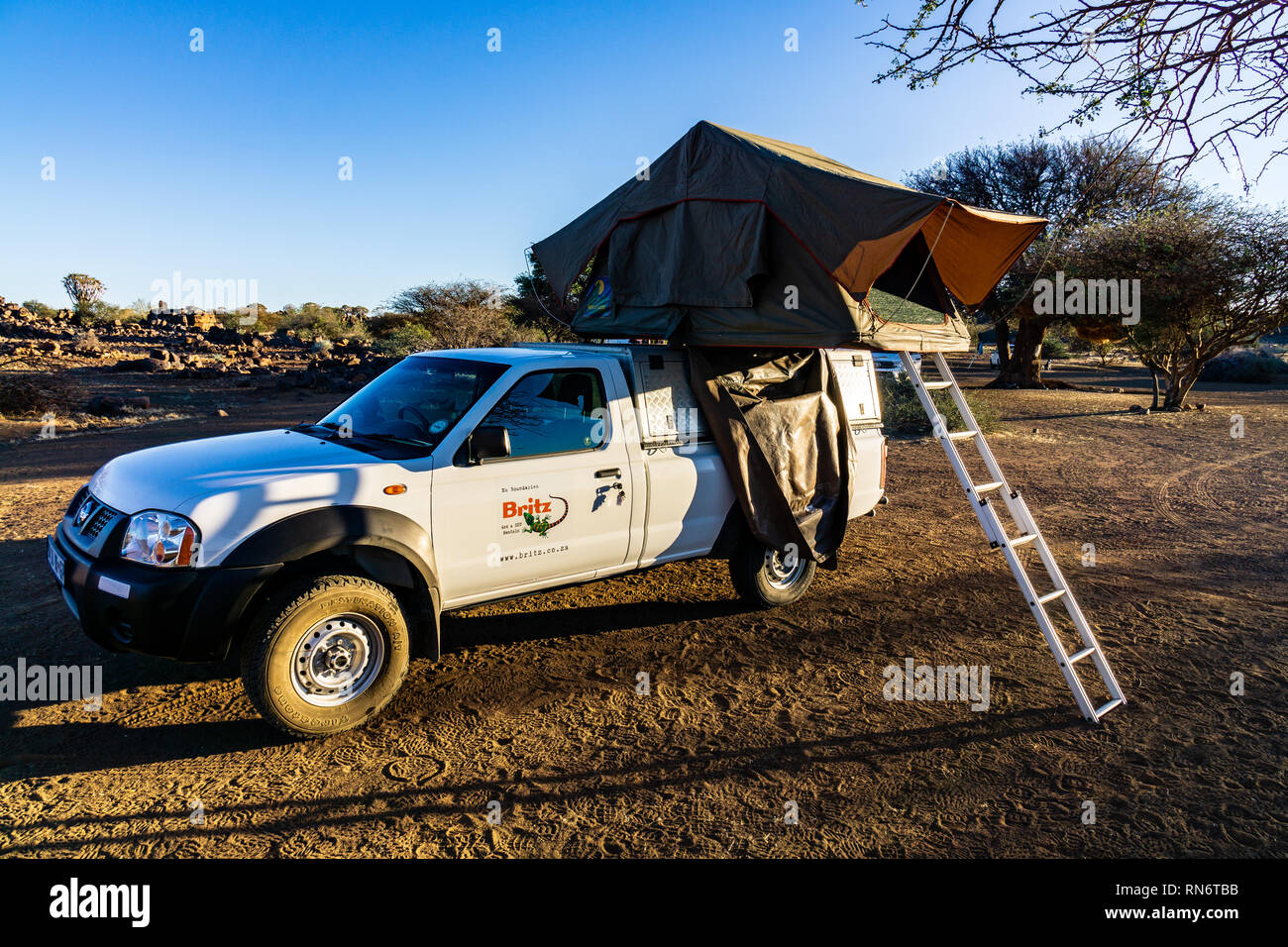 Roof Top Tent High Resolution Stock Photography And Images Alamy