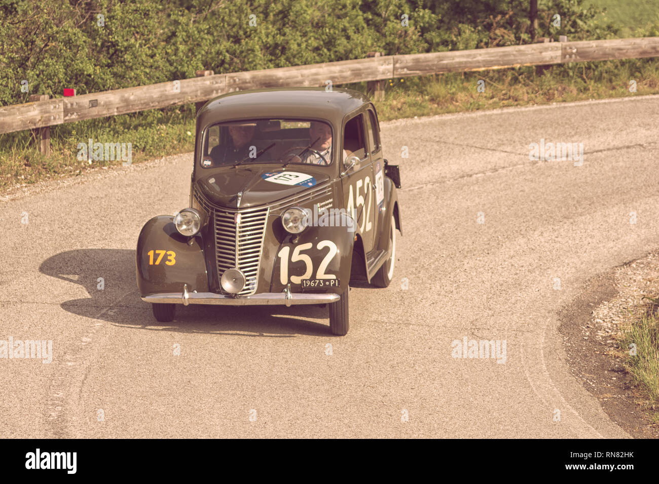LILLIPUT LIL016/A Masstab: 1/43 | FIAT 1100 SIGHINOLFI N 519 MILLE MIGLIA 1949 BORDEAUX