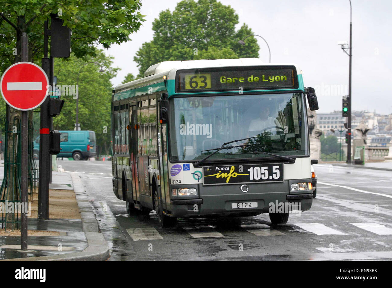 ratp bus paris france stock photo alamy