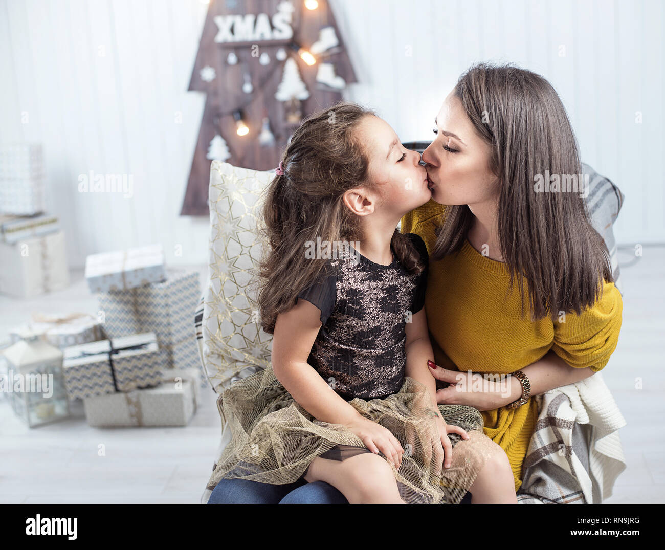 Mom Daughter Bj