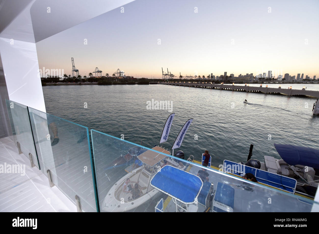 Floating home miami hires stock photography and images Alamy