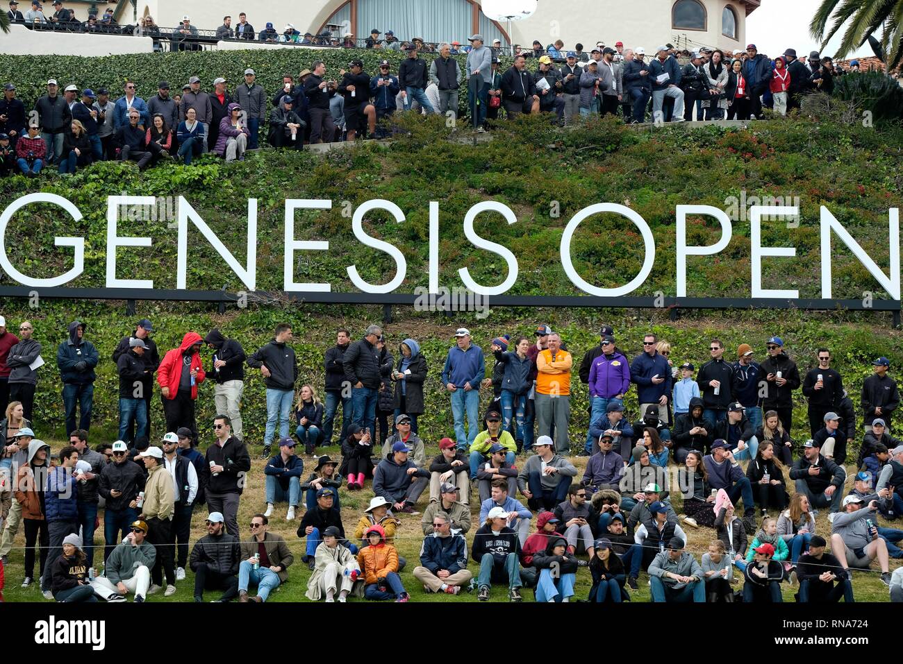 Los Angeles, USA. 17th Feb, 2019. People watch the final round of the PGA  Tour Genesis Open golf tournament in Los Angeles, the United States, Feb.  17, 2019. Credit: Zhao Hanrong/Xinhua/Alamy Live