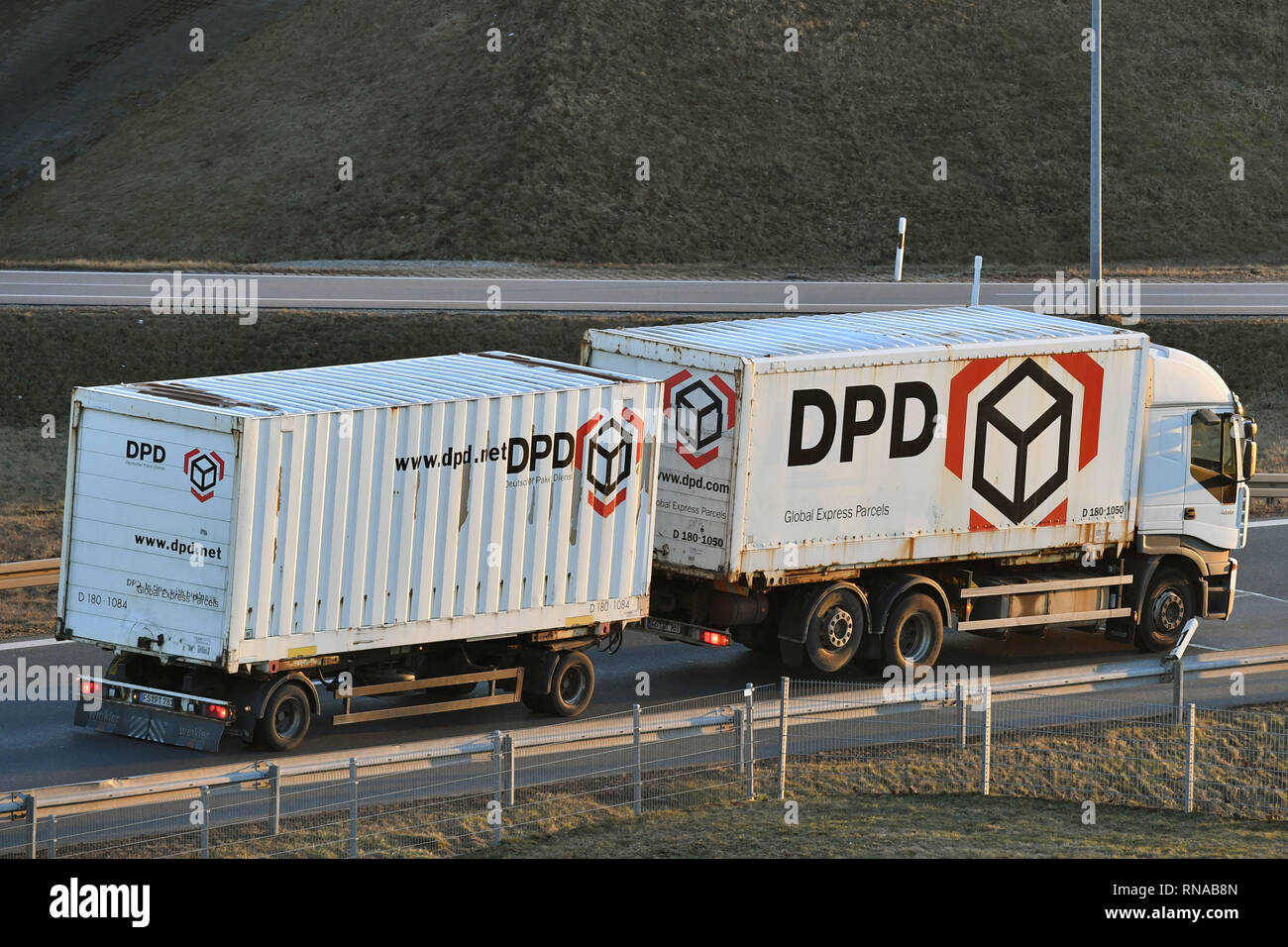 DPD truck, lorry with trailer, parcel service, logistics company.Kurier,  express company. | usage worldwide Stock Photo - Alamy