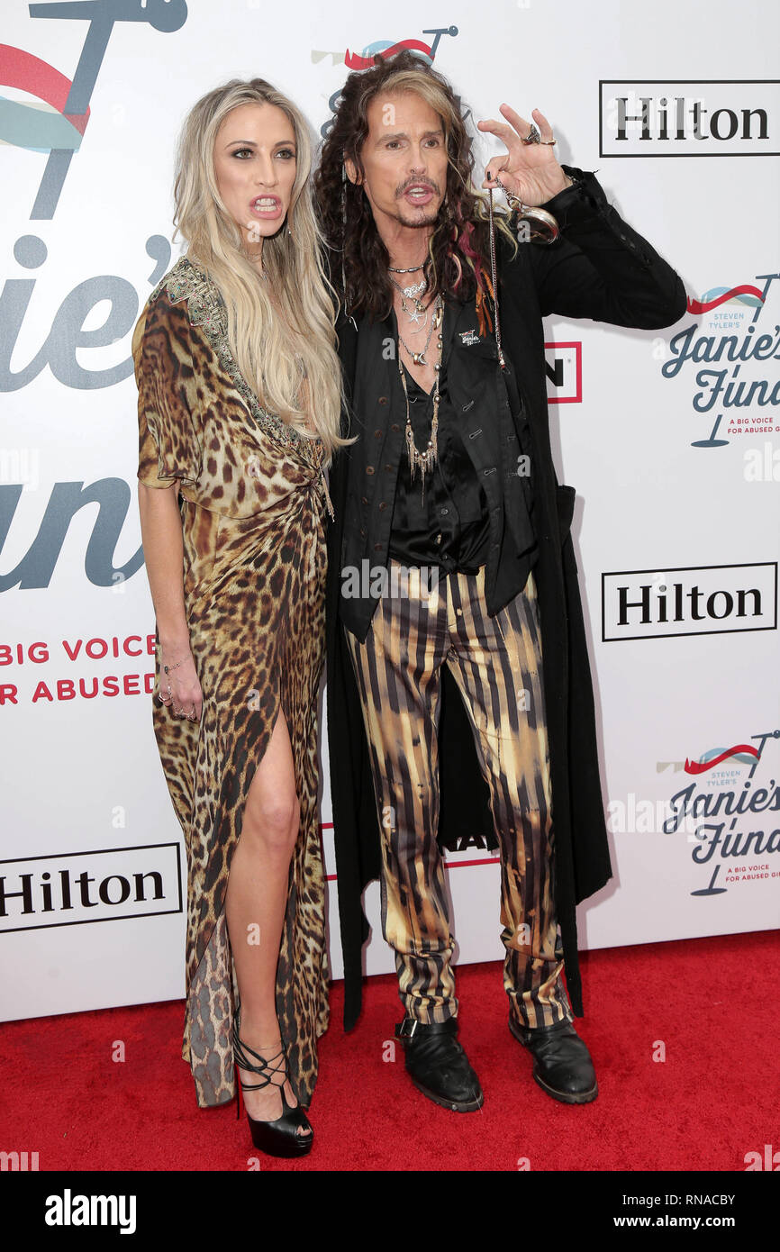 Los Angeles Ca Usa 10th Feb 19 Los Angeles Feb 10 Aimee Preston Steven Tyler At The 19 Steven Tyler S Grammy Viewing Party At The Raleigh Studios On February 10 19