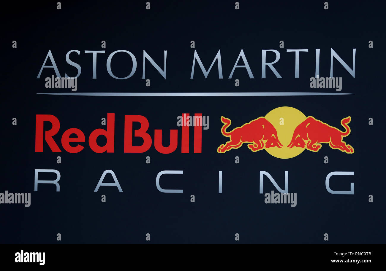 Red bull racing logo hi-res stock photography and images - Alamy