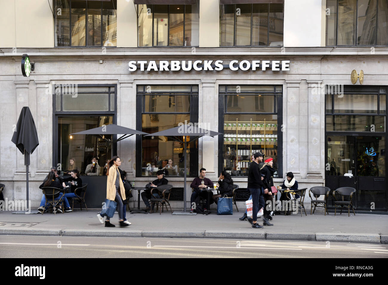 Starbucks Coffee avenue de l'Opéra Paris France Stock Photo Alamy