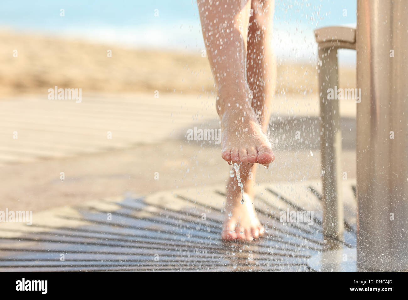 Sand rinsing hires stock photography and images Alamy