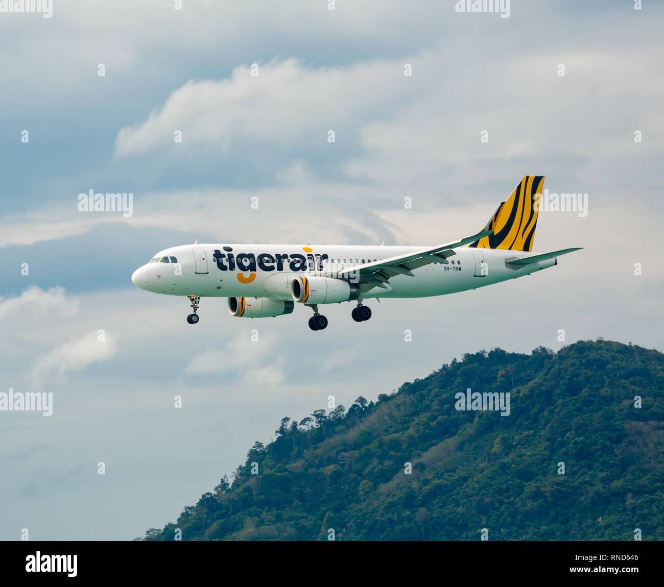 Airbus Tigeair landing approach Stock Photo