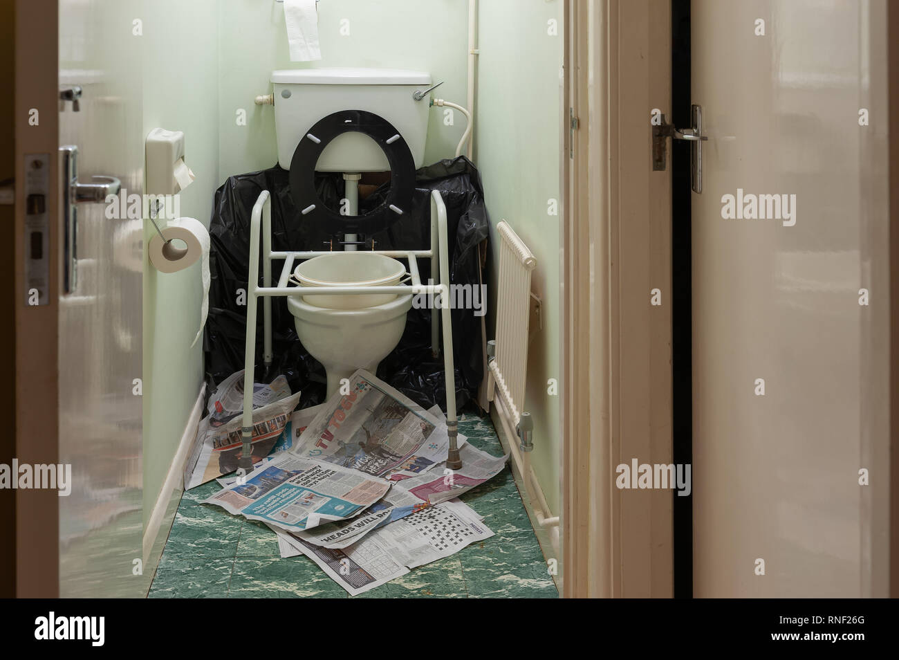 Possible case of norovirus in home of elderly with raised toilet seat