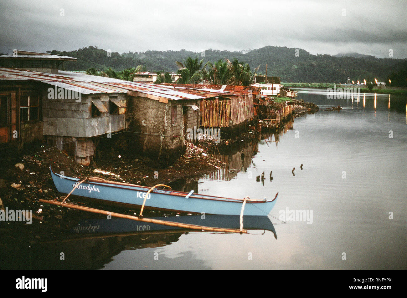 1980s philippines poverty hires stock photography and images Alamy
