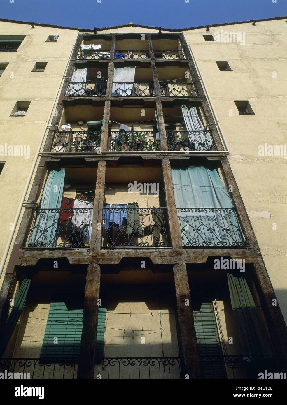 BALCONES CON ESTRUCTURA DE MADERA EN LA CASA DE LA VELA SITUADA EN LA CALLE SOMBRERETE DEL BARRIO DE LAVAPIES. Location: EXTERIOR. MADRID. SPAIN. Stock Photo