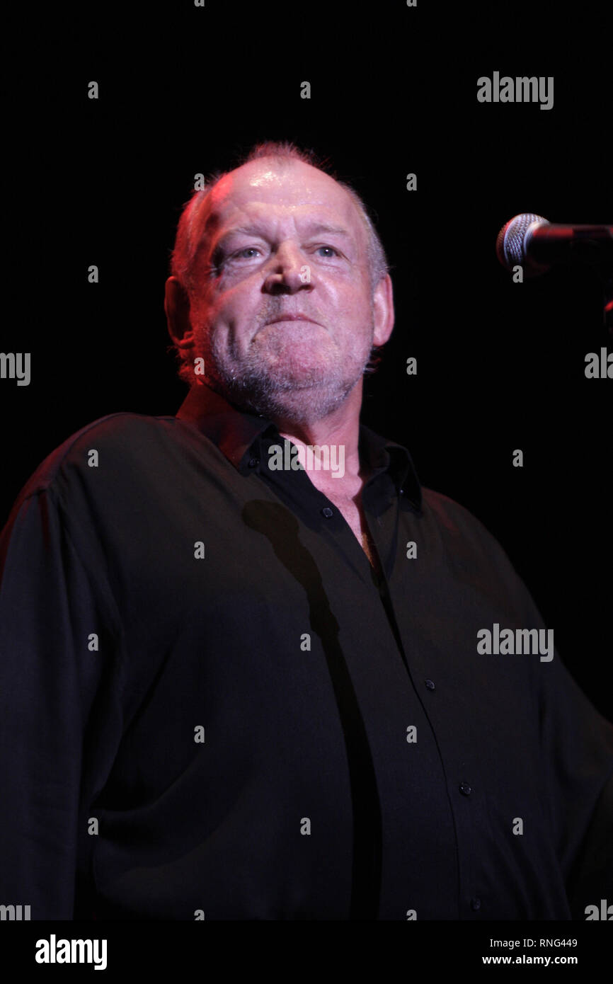 Joe cocker live show hi-res stock photography and images - Alamy