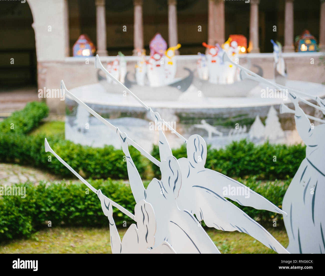 Silhouette angel trumpet hi-res stock photography and images - Alamy