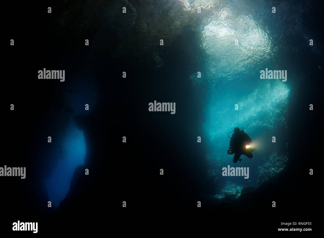 Diver Silhouette High Resolution Stock Photography and Images - Alamy