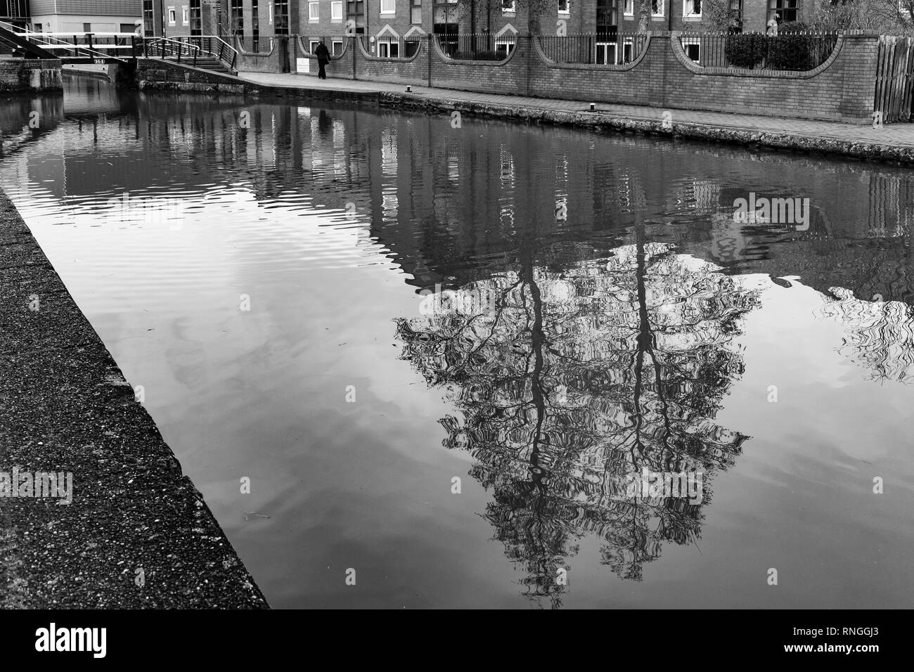 Black and white oxford canal hi-res stock photography and images - Alamy