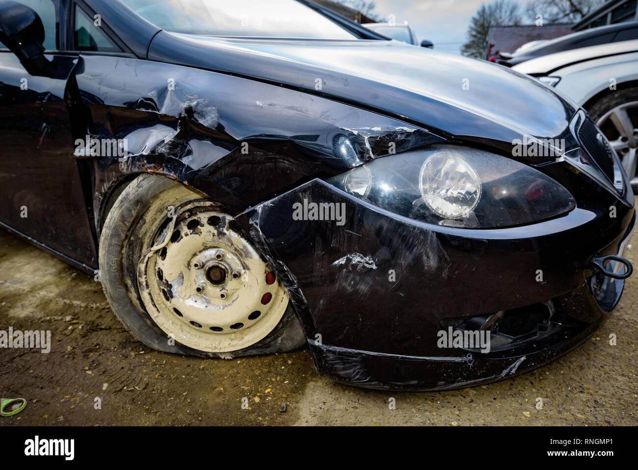 Car Crash and Car Damage; Front end vehicle collision Stock Photo - Alamy