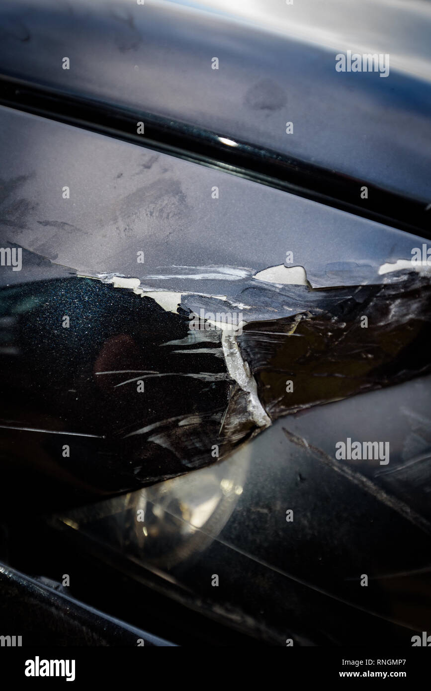 Front end car crash hi-res stock photography and images - Alamy