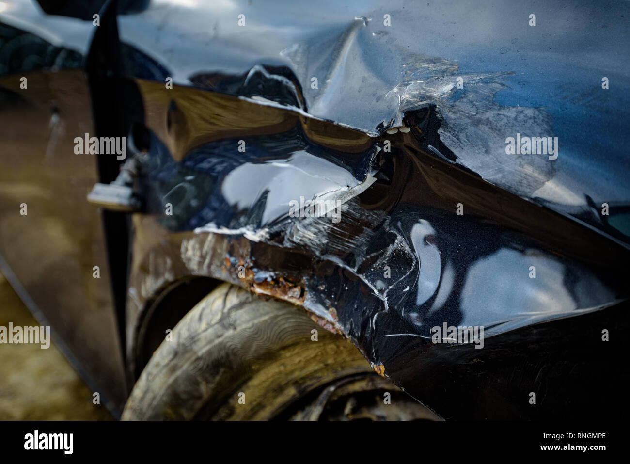 Car Crash and Car Damage; Front end vehicle collision Stock Photo - Alamy