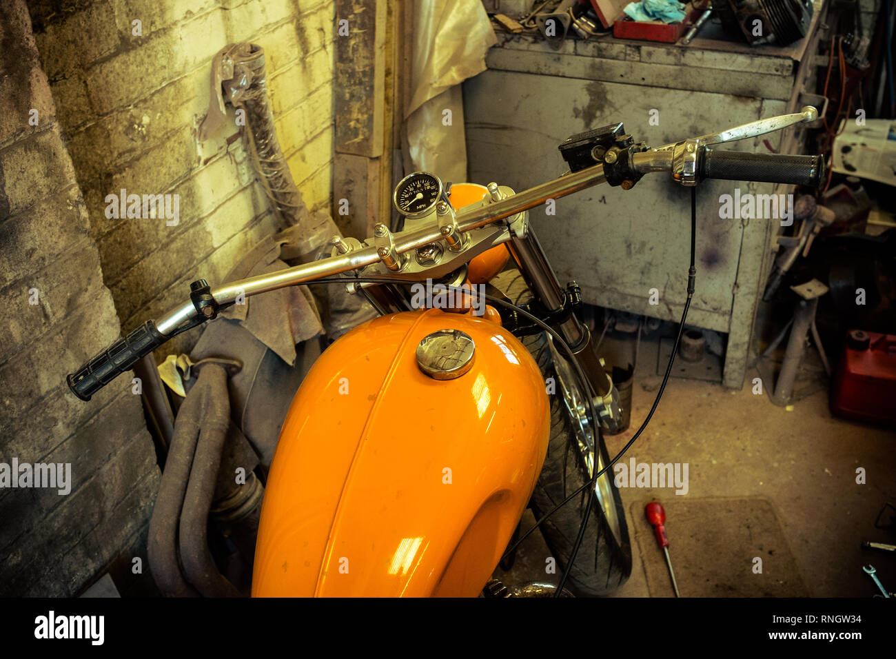 Repair motorbikes hires stock photography and images Alamy