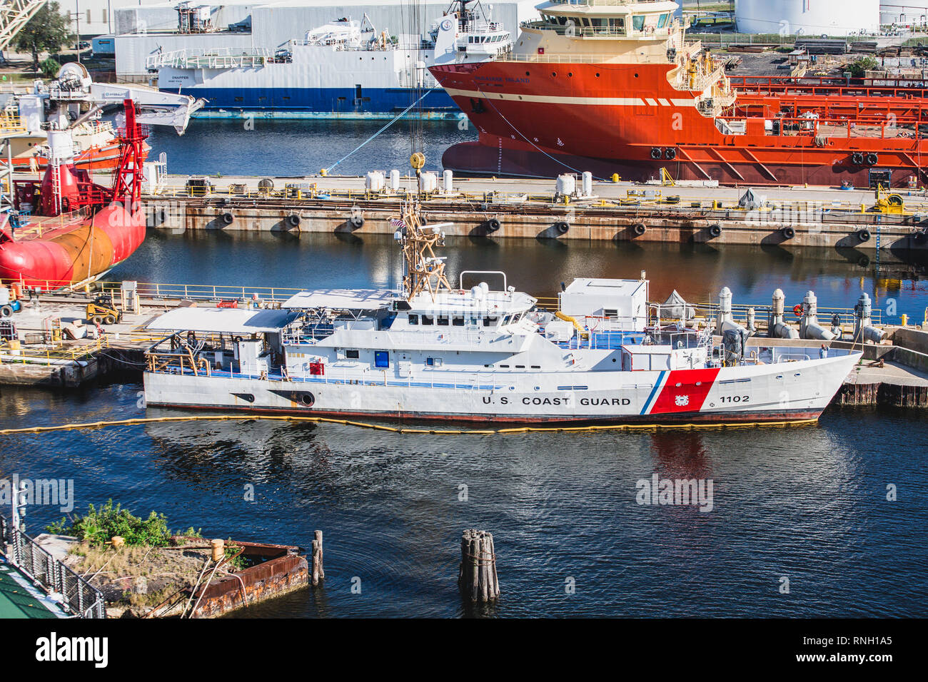 TAMPA, FLORIDA February 27, 2016 The United States Coast Guard is